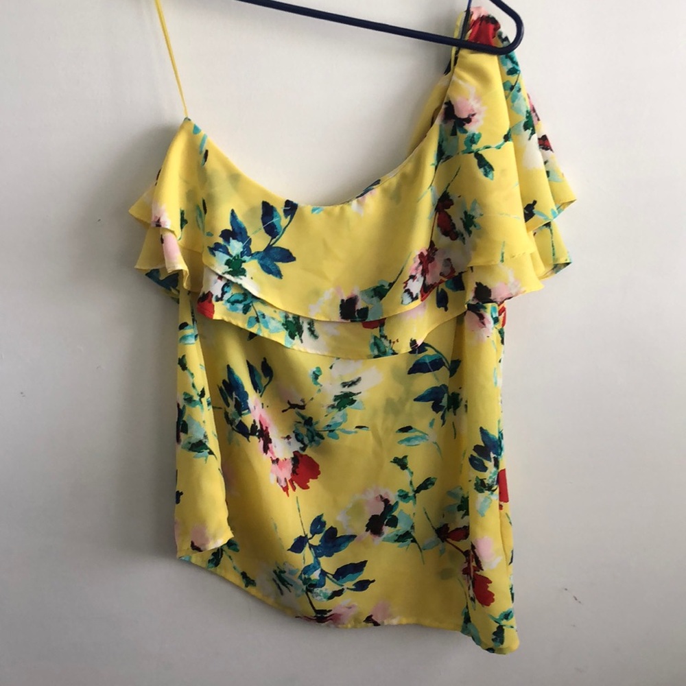 One Shoulder Top